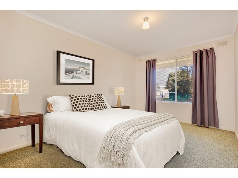 16 Oklahoma Avenue, Para Vista SA 5093