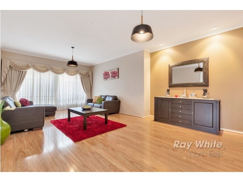 7 Weatherstone Crescent, Mawson Lakes SA 5095