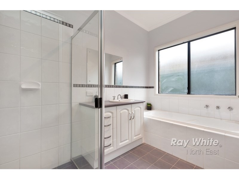 7 Weatherstone Crescent, Mawson Lakes SA 5095