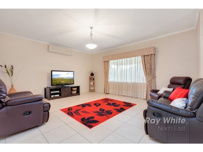 7 Weatherstone Crescent, Mawson Lakes SA 5095