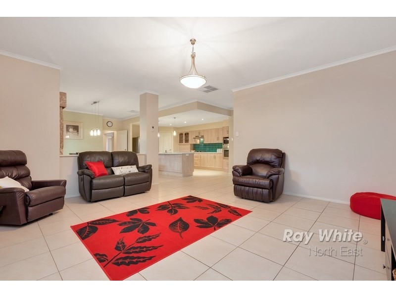 7 Weatherstone Crescent, Mawson Lakes SA 5095