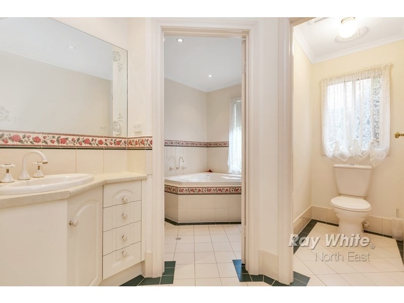 13 Creek View Drive, Redwood Park SA 5097