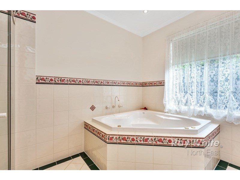 13 Creek View Drive, Redwood Park SA 5097