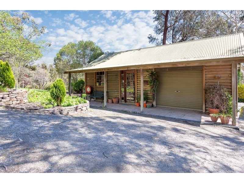 1, 2, 4 and 6 Willowbank Rise, Houghton SA 5131