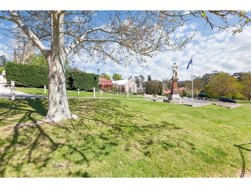 1, 2, 4 and 6 Willowbank Rise, Houghton SA 5131