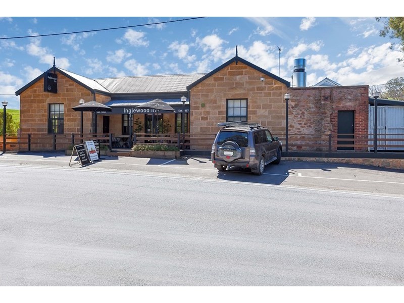 1, 2, 4 and 6 Willowbank Rise, Houghton SA 5131