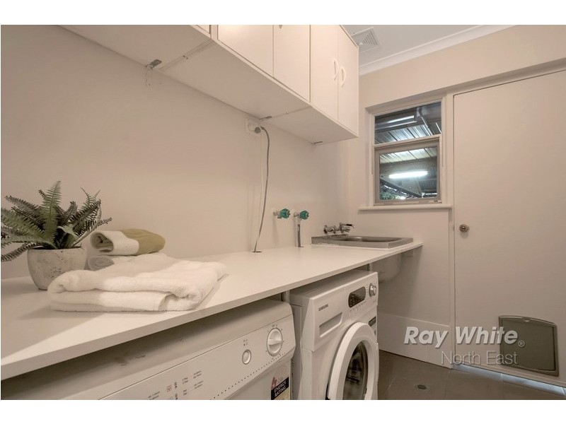 4 Yangoura Court, Surrey Downs SA 5126