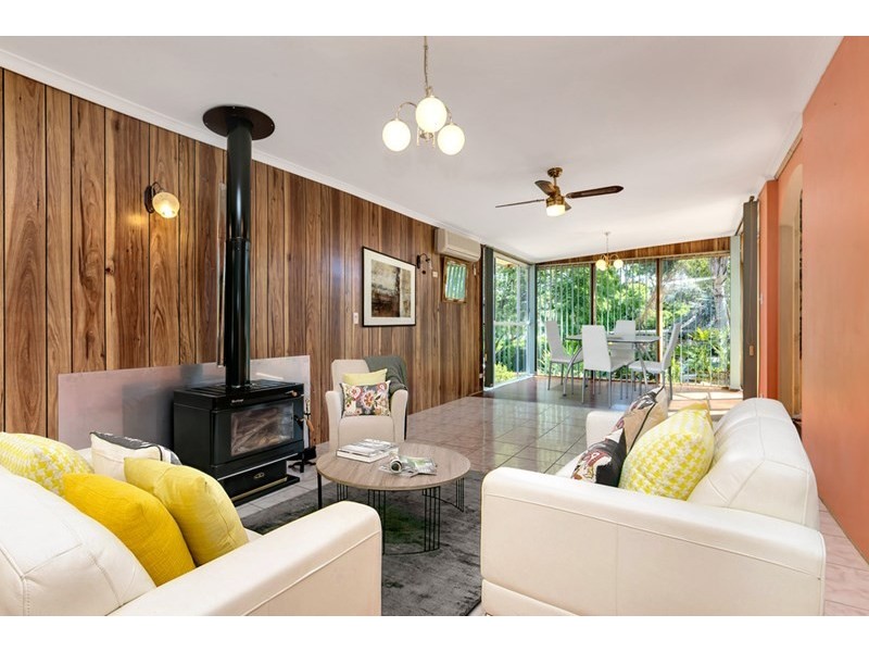 32 Avis Court, Valley View SA 5093