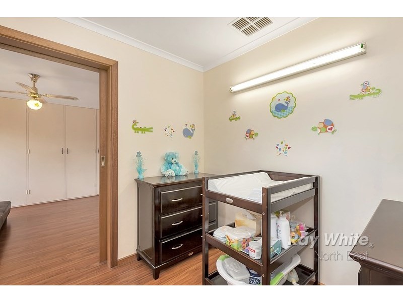 50 Wynn Vale Drive, Gulfview Heights SA 5096