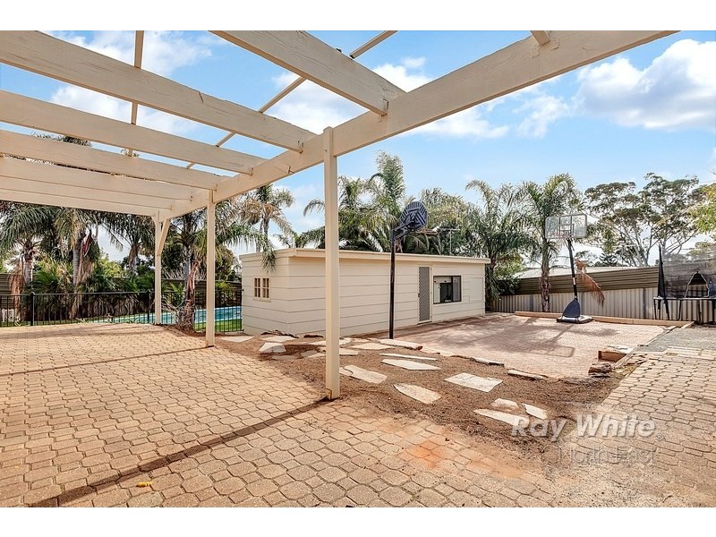 50 Wynn Vale Drive, Gulfview Heights SA 5096