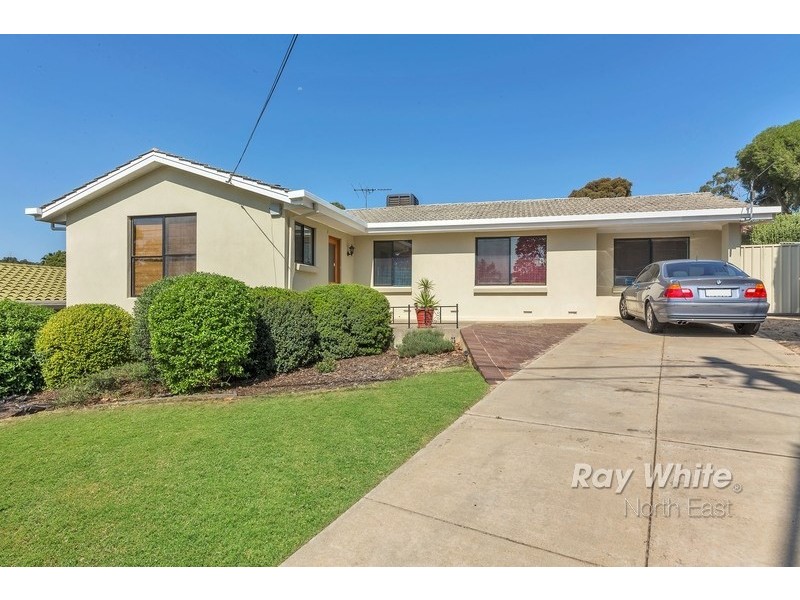 11 Munilla Avenue, Fairview Park SA 5126