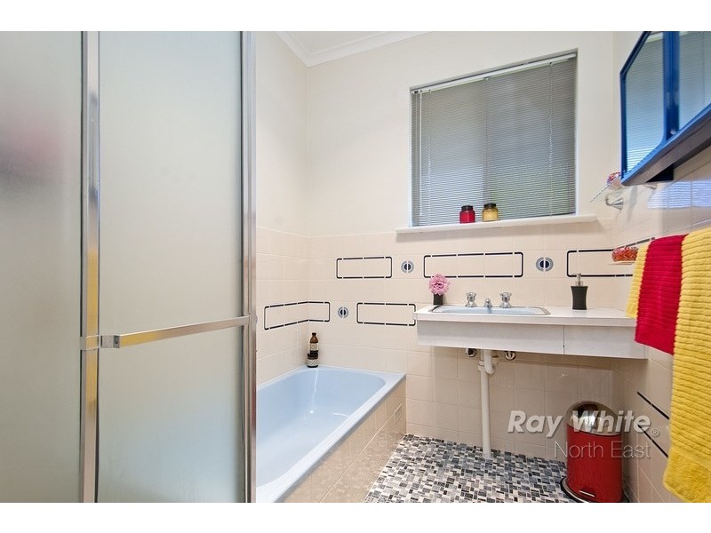 21 Charmaine Avenue, Para Vista SA 5093