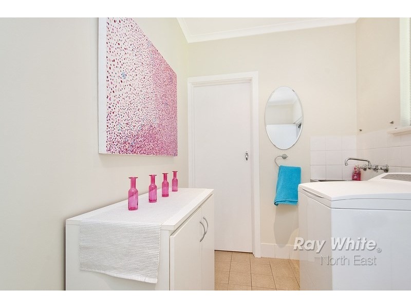 21 Charmaine Avenue, Para Vista SA 5093