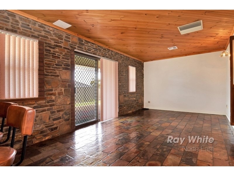 2 Jade Street, Hope Valley SA 5090