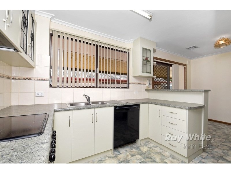 2 Jade Street, Hope Valley SA 5090