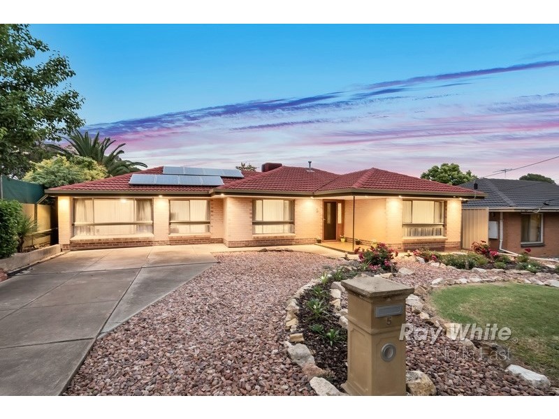 5 Landal Boulevard, Redwood Park SA 5097