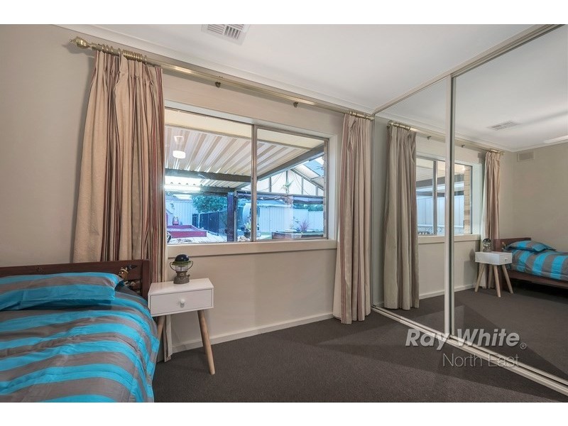 5 Landal Boulevard, Redwood Park SA 5097