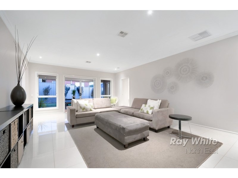 12 Hallett Road, Golden Grove SA 5125