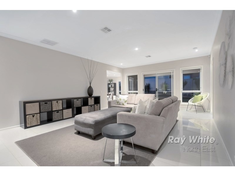 12 Hallett Road, Golden Grove SA 5125