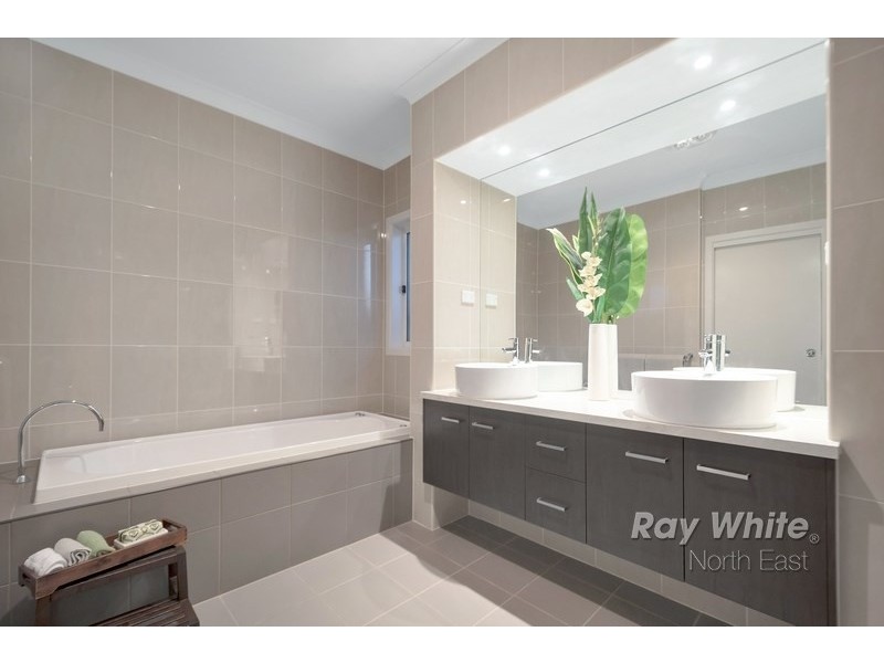 12 Hallett Road, Golden Grove SA 5125