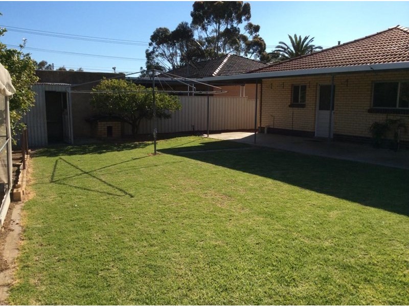 4 Spenfeld Court, Valley View SA 5093