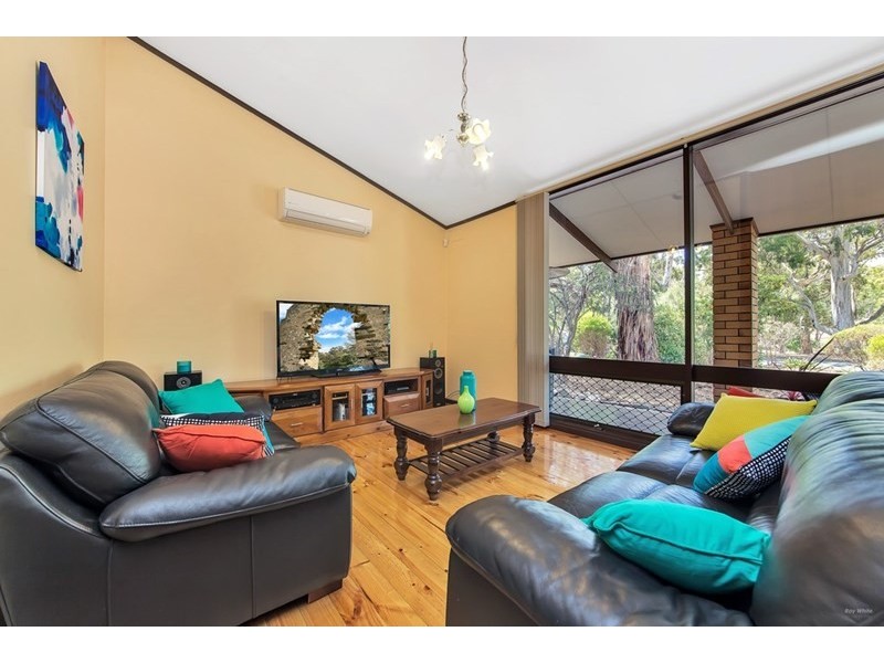 9 Riverside Drive, Redwood Park SA 5097