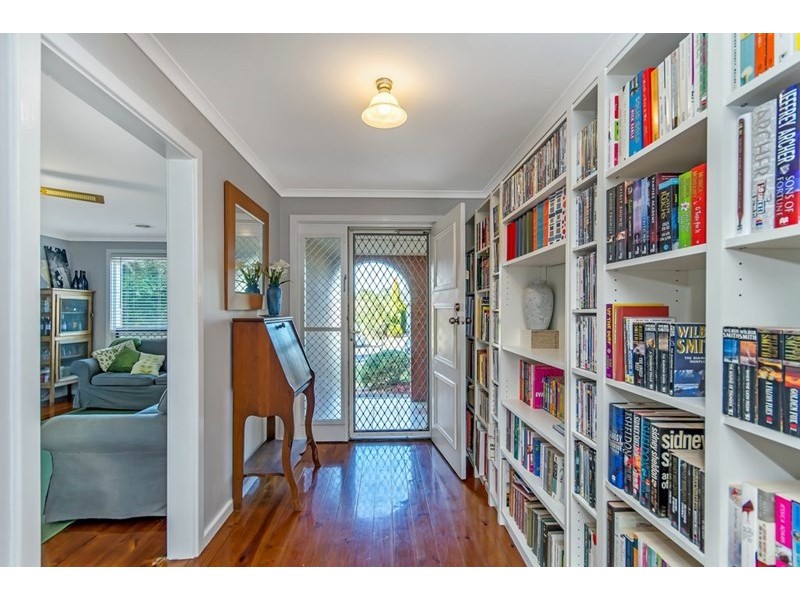 9 Maughan Avenue, Redwood Park SA 5097