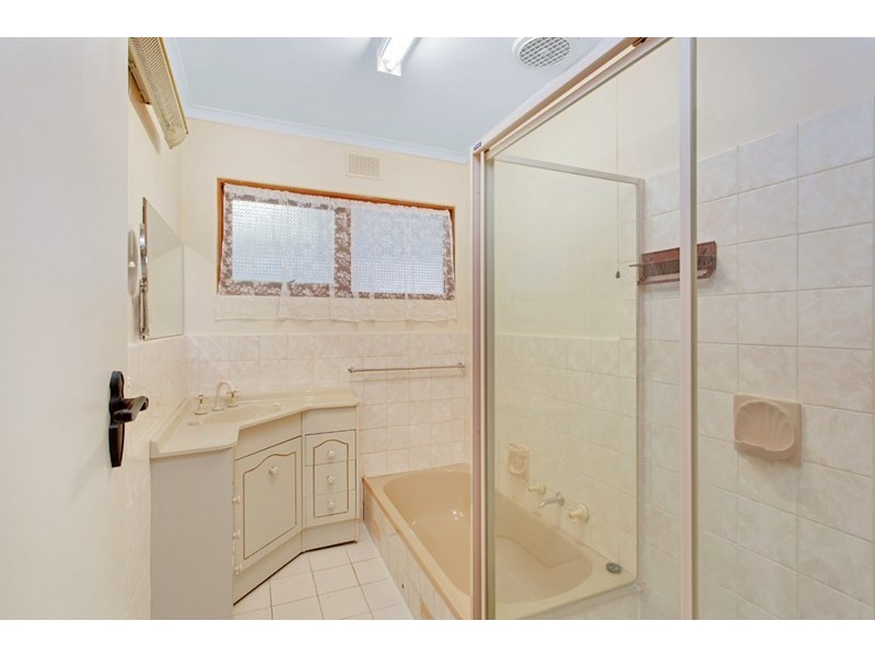 14 Jeff Street, Para Vista SA 5093