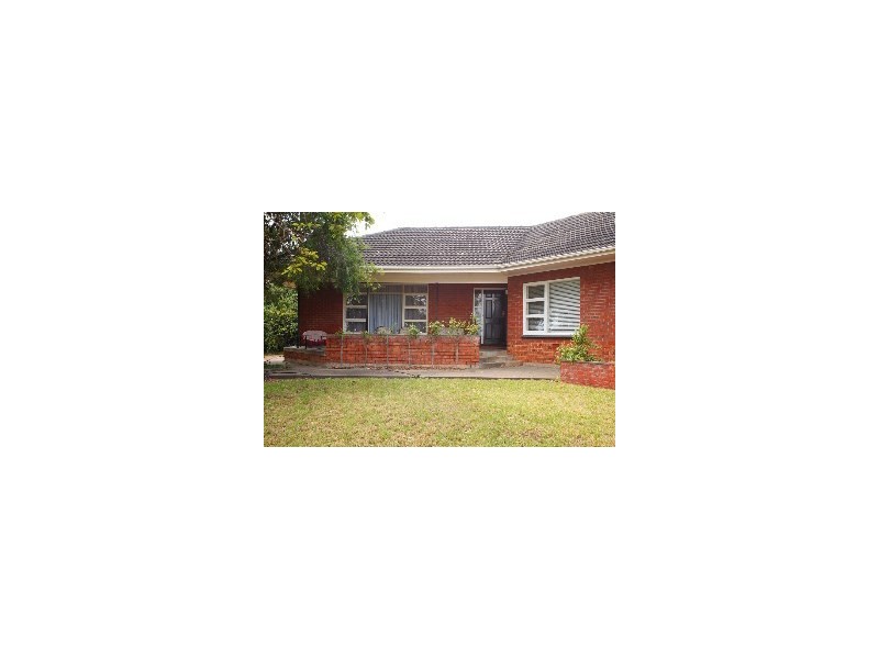 13 Far View Cresent, Ridgehaven SA 5097