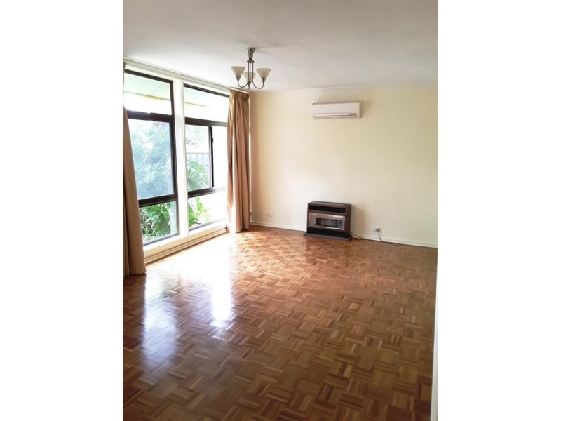 1 Lancaster Avenue, Valley View SA 5093