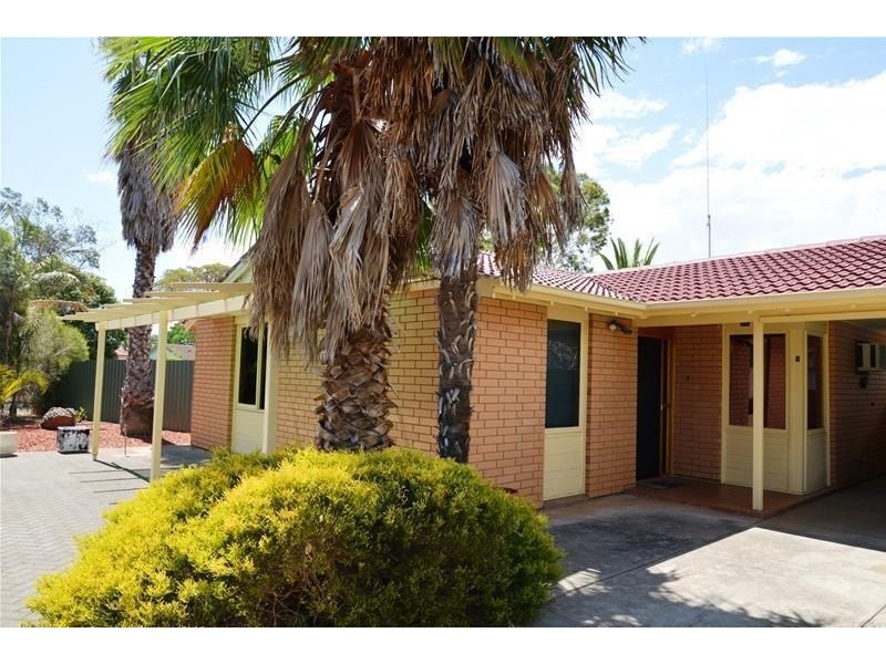 1 chaddenwick Road, Elizabeth Vale SA 5112