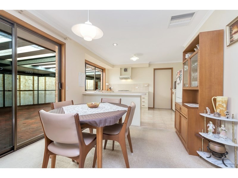 1 Victor Drive, Valley View SA 5093