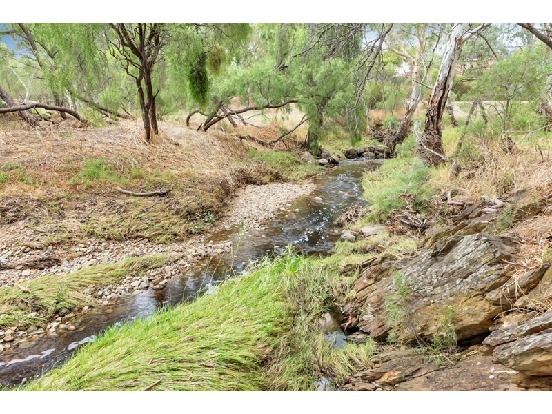 1 Victor Drive, Valley View SA 5093