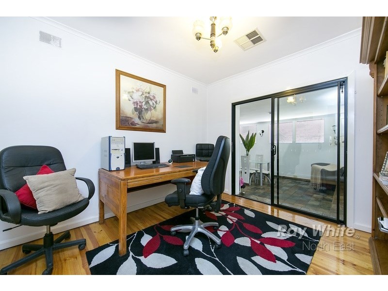 20 Down Drive, Valley View SA 5093