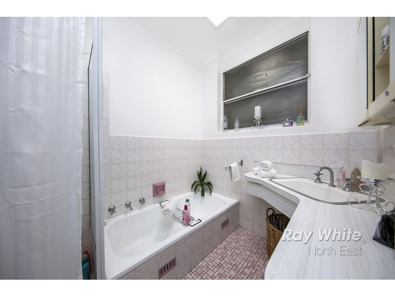 20 Down Drive, Valley View SA 5093