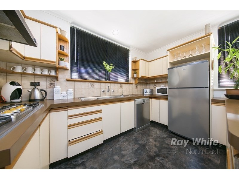 20 Down Drive, Valley View SA 5093