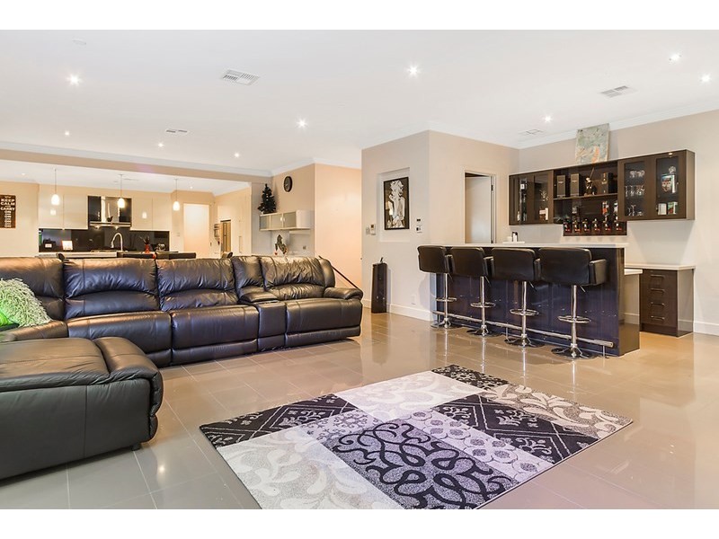 21 Kotara Drive, Salisbury Heights SA 5109