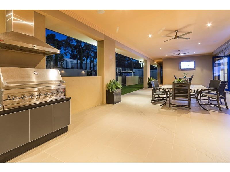 21 Kotara Drive, Salisbury Heights SA 5109