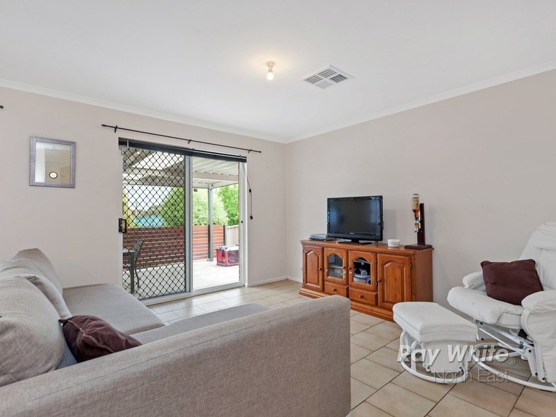 16 Leeds Avenue, Hope Valley SA 5090