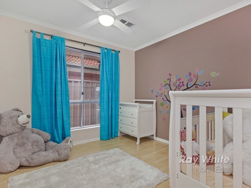 16 Leeds Avenue, Hope Valley SA 5090