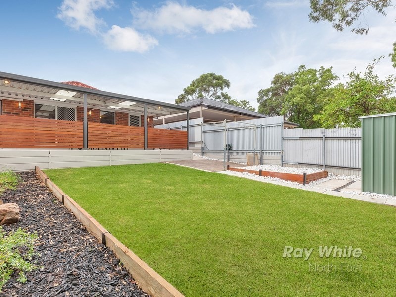 16 Leeds Avenue, Hope Valley SA 5090