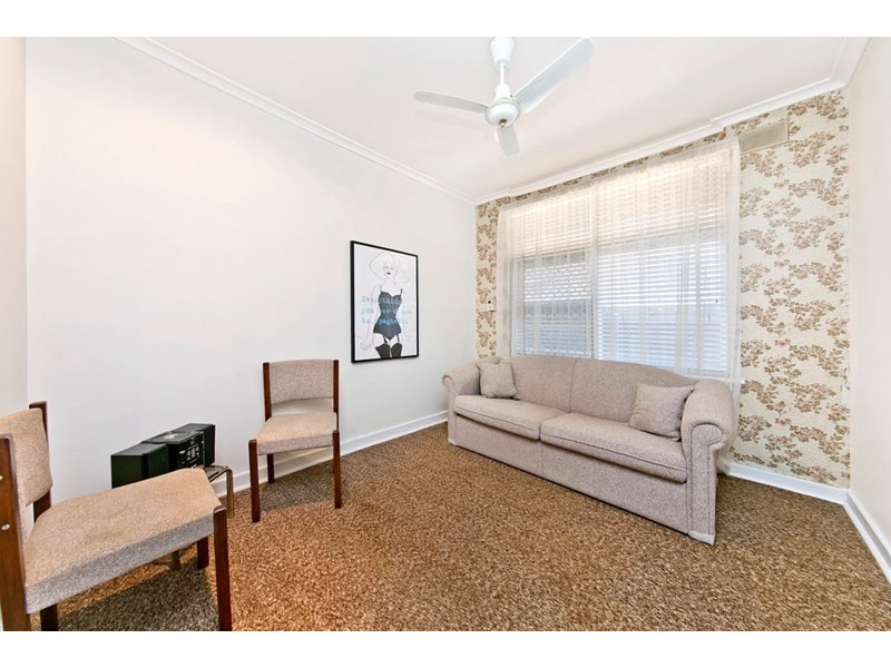 27 Pauls Drive, Valley View SA 5093