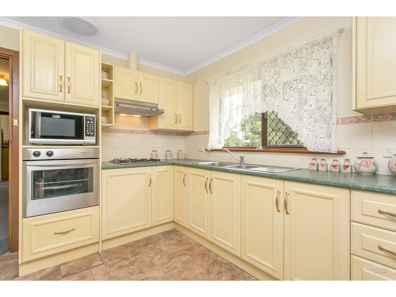 37 Minnamurra Drive, Redwood Park SA 5097