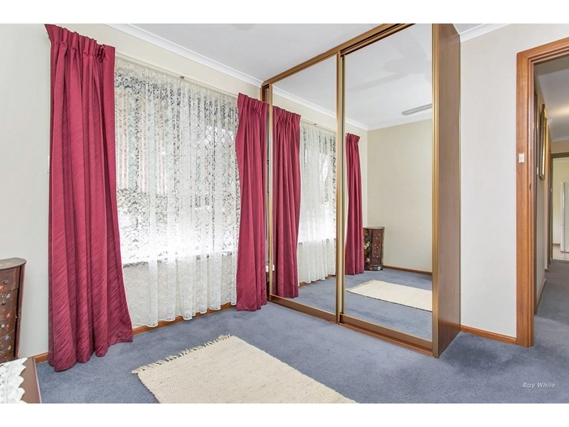 37 Minnamurra Drive, Redwood Park SA 5097