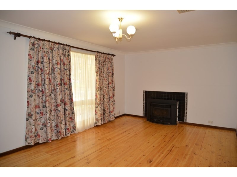 16 Hendrix Crescent, Paralowie SA 5108