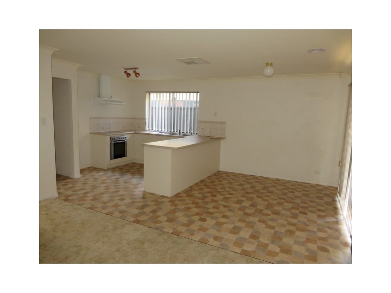 6 Stratford Lane, Blakeview SA 5114