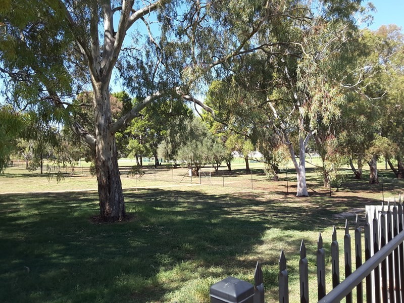 16A The Parkway, Klemzig SA 5087