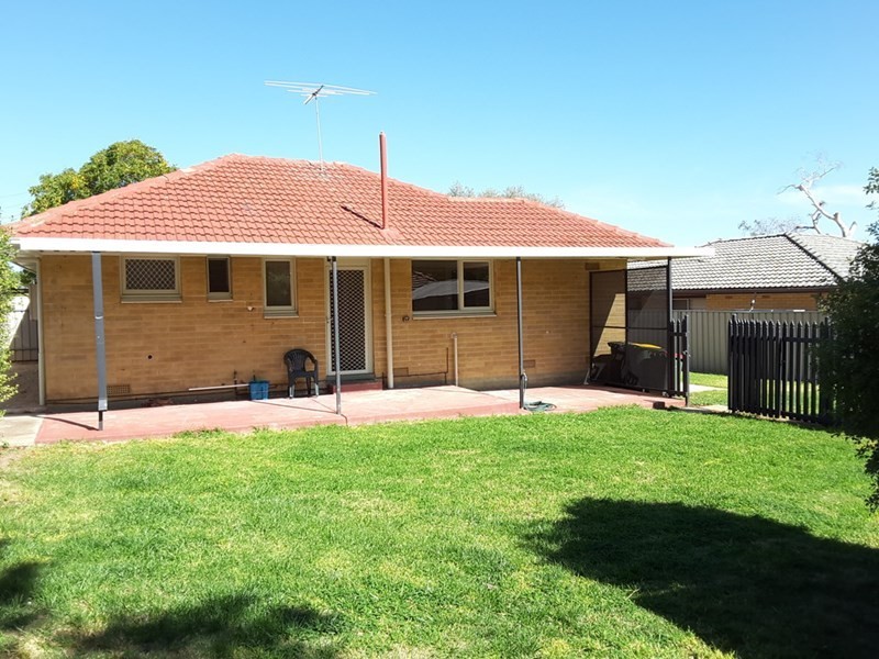 10 Avis Court, Valley View SA 5093