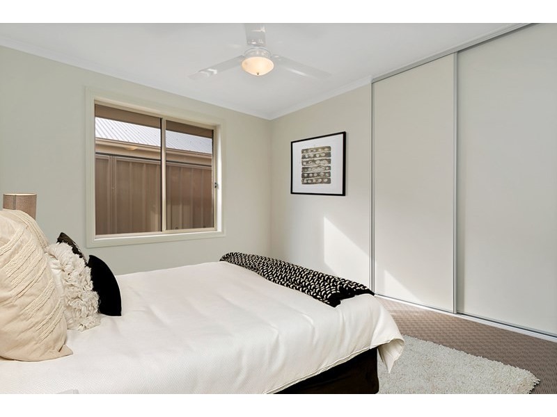 71a Rutherglen Avenue, Valley View SA 5093