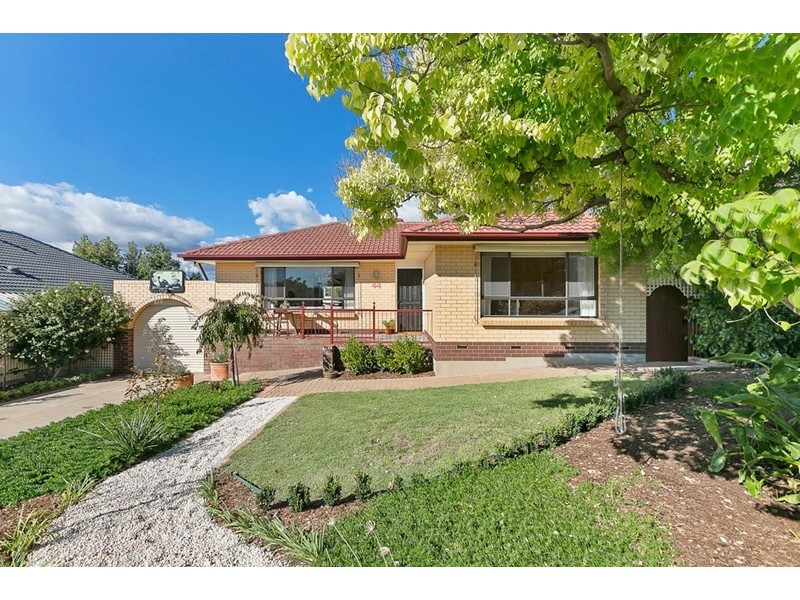 44 Rutherglen Avenue, Valley View SA 5093